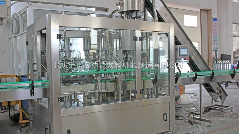 非真空包装机则通过热封的方式将食品包装在塑料袋中，不进行真空处理。其特点如下：