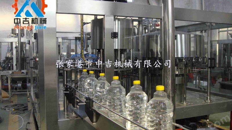 乳品灌装机选型攻略：揭秘高效生产背后的关键因素